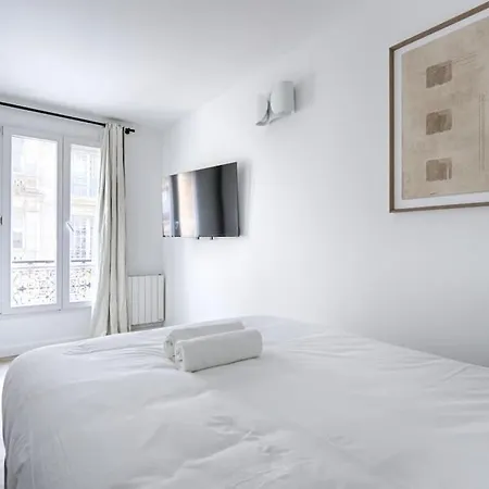 Saussier Ternes Charming 4p Apartamento Paris