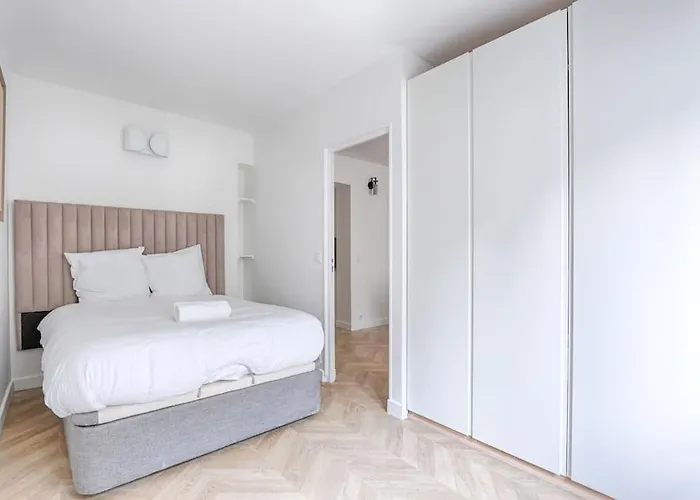 Saussier Ternes Charming 4p Paris