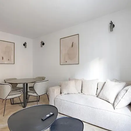 Saussier Ternes Charming 4p Lejlighed *